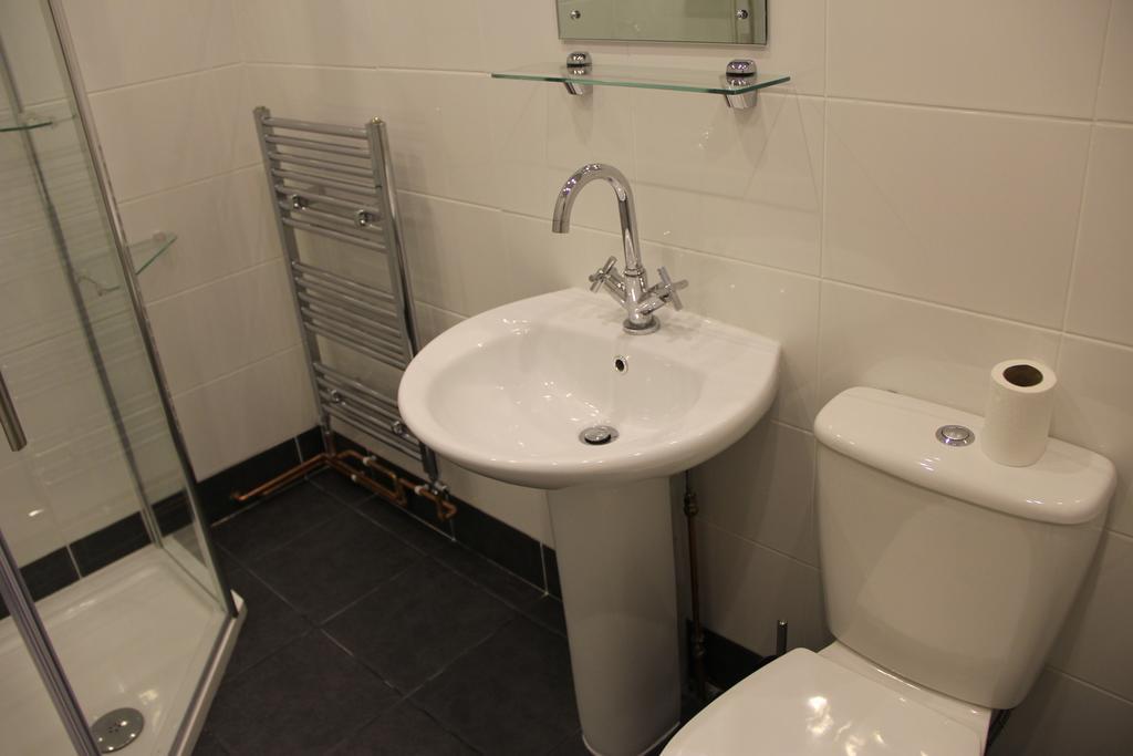 Dolphins Hotel Bournemouth Room photo