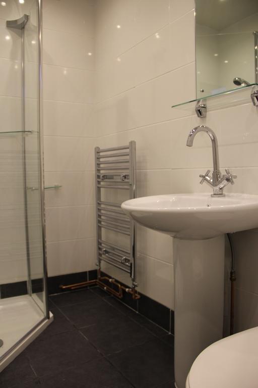 Dolphins Hotel Bournemouth Room photo